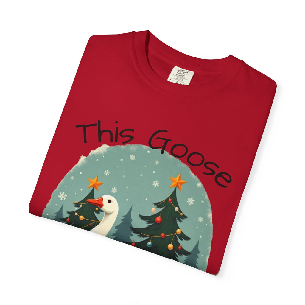 Christmas Goose Unisex T-shirt - Aint Cooked Funny Holiday Christmas Design