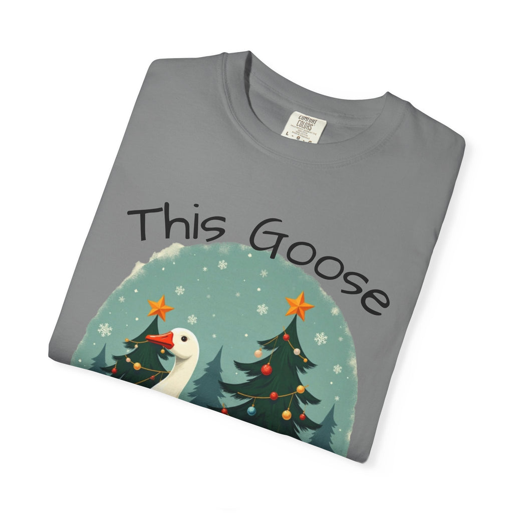 Christmas Goose Unisex T-shirt - Aint Cooked Funny Holiday Christmas Design