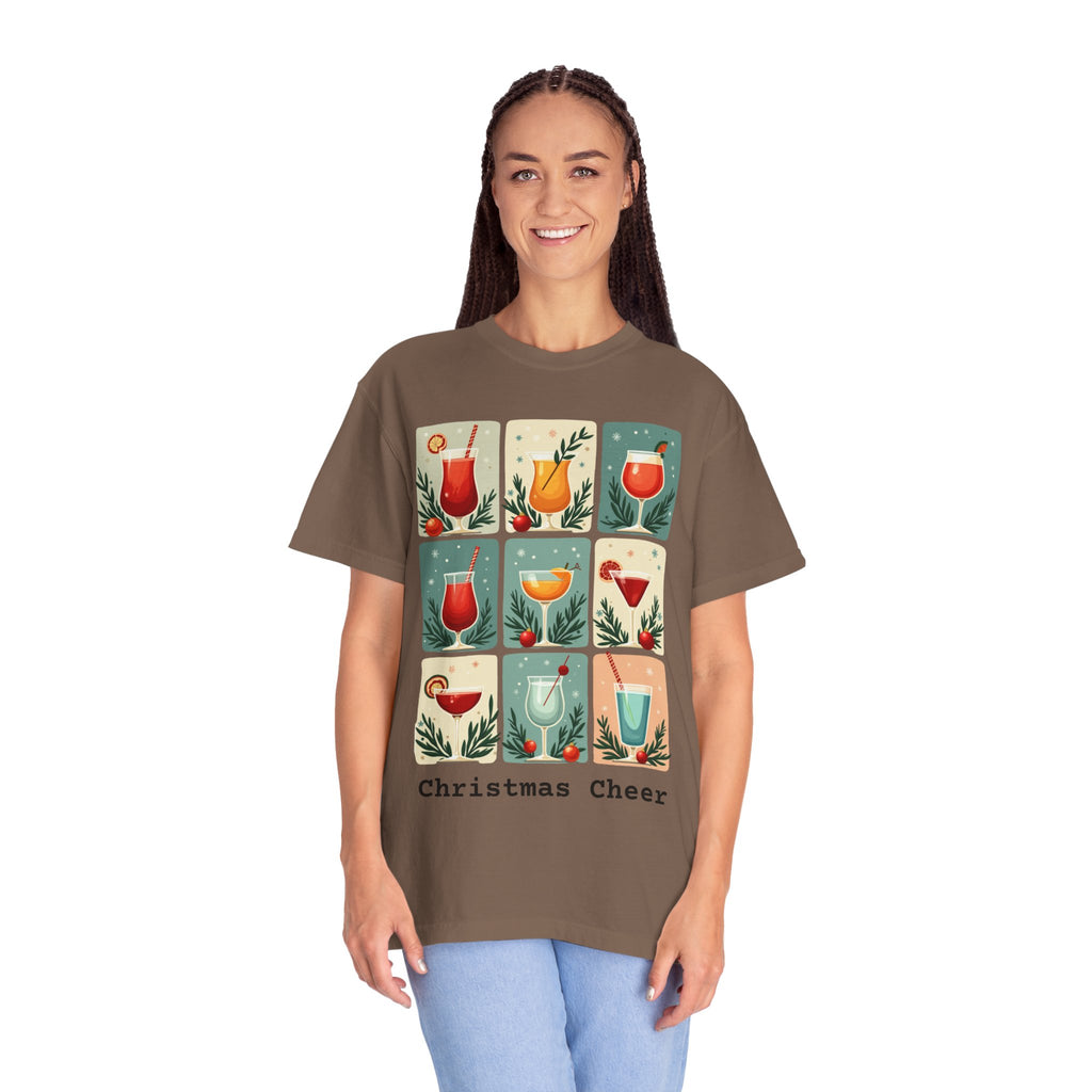 Mid Century Modern Christmas Cheer Unisex T-shirt - Cocktails