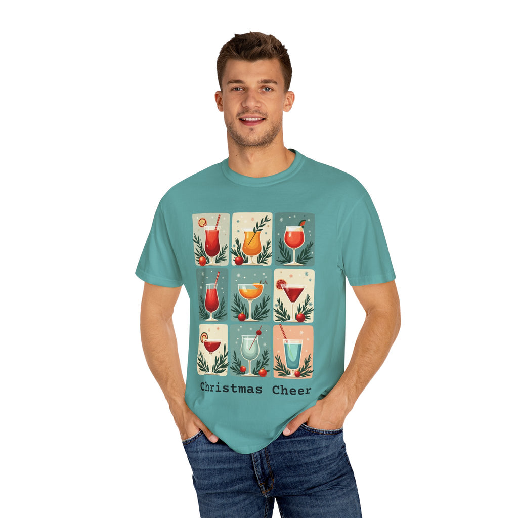 Mid Century Modern Christmas Cheer Unisex T-shirt - Cocktails